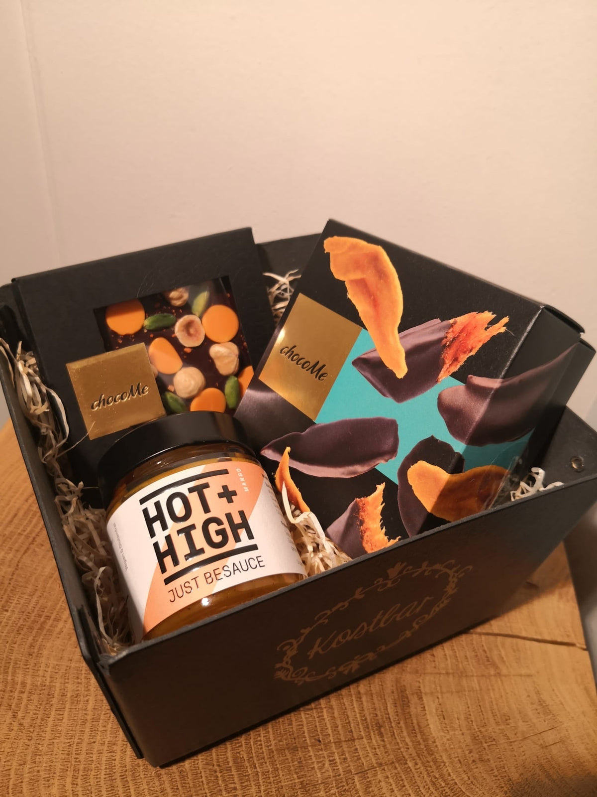 Geschenkbox mit spanischen Delikatessen