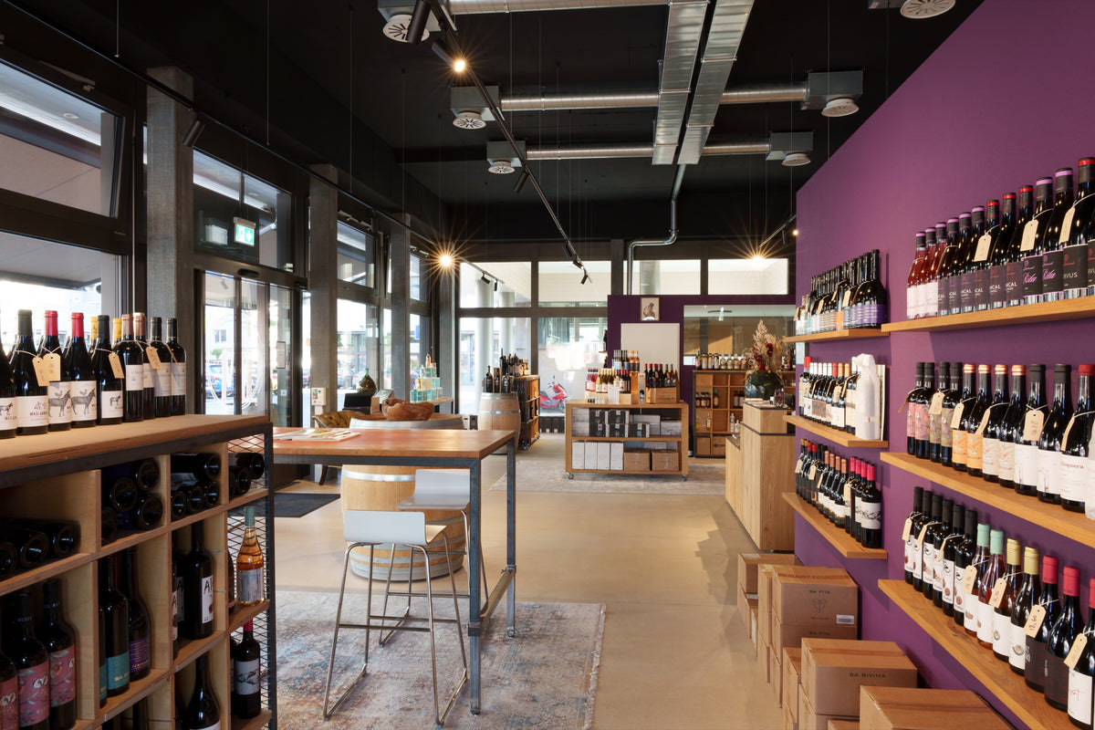 Die Vinothek WeinWerft in Uitikon Waldegg
